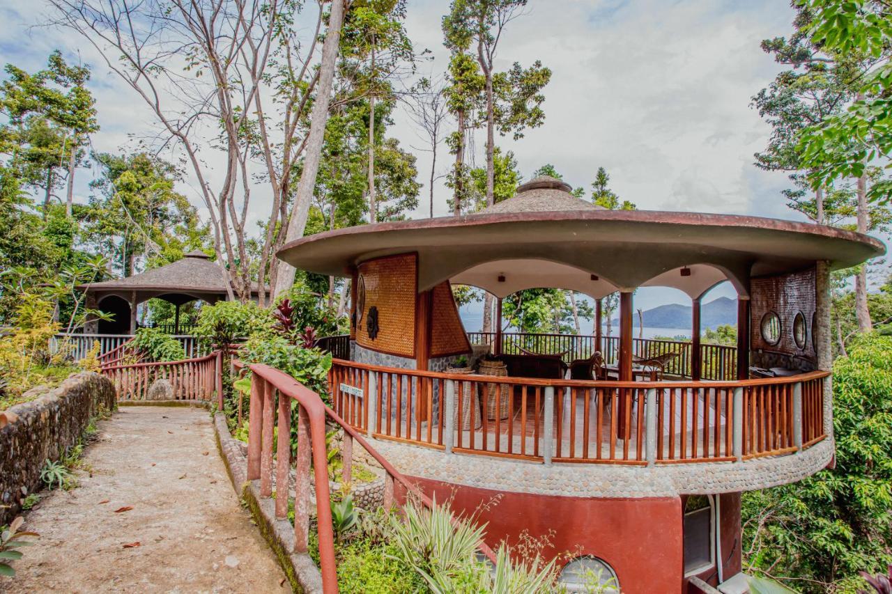Hotel Atremaru Jungle Retreat Puerto Princesa Esterno foto