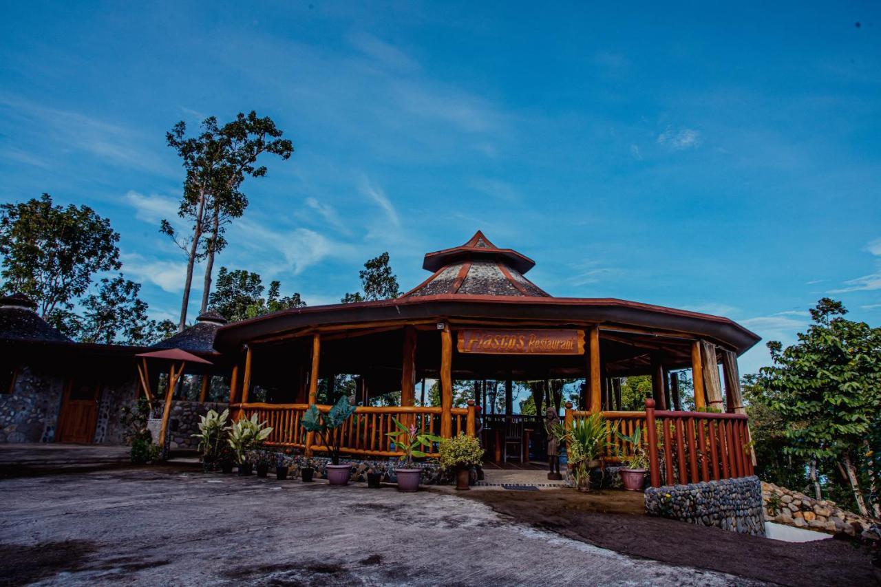 Hotel Atremaru Jungle Retreat Puerto Princesa Esterno foto